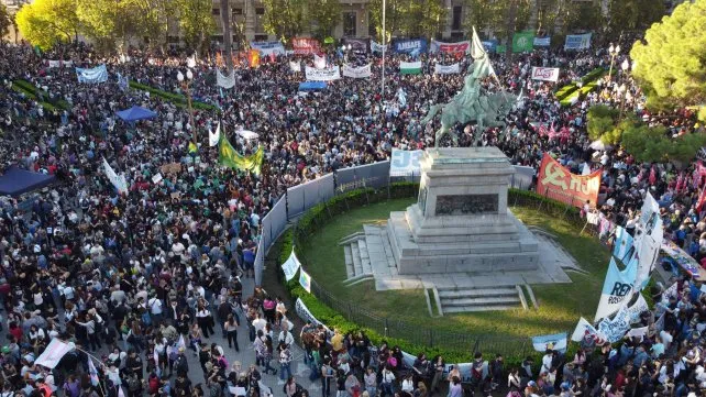 Universidades anunciaron un paro y peligra el inicio de clases