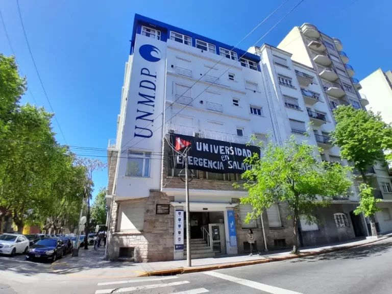 Los docentes universitarios inician un paro de 48 horas