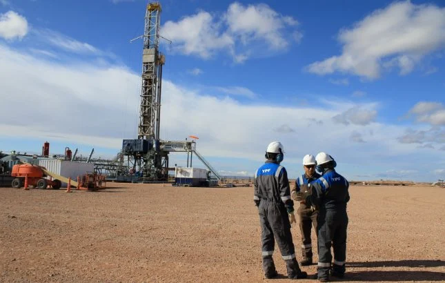 YPF sumó cuatro nuevas áreas en Vaca Muerta