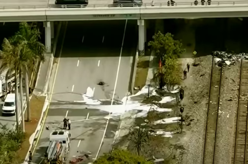 Boca de Ratón, Florida: un avión se estrelló en cerca del aeropuerto regional; 3 muertos