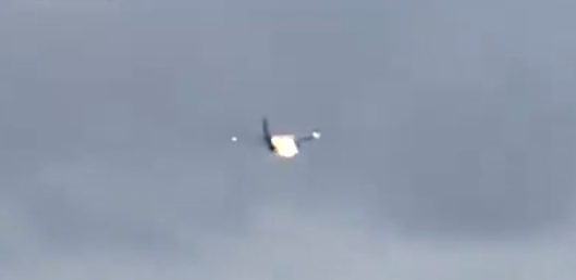 El motor de un avión de United Airlines se incendió tras succionar a un conejo durante el despegue