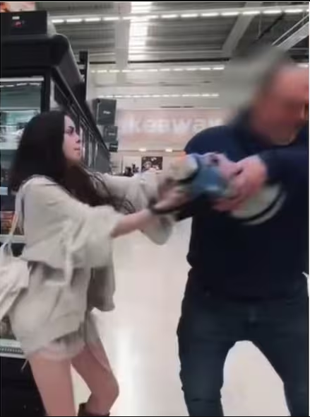 Reino Unido: hombre robó su megáfono a una activista vegana, lo destrozó y luego la resarció económicamente