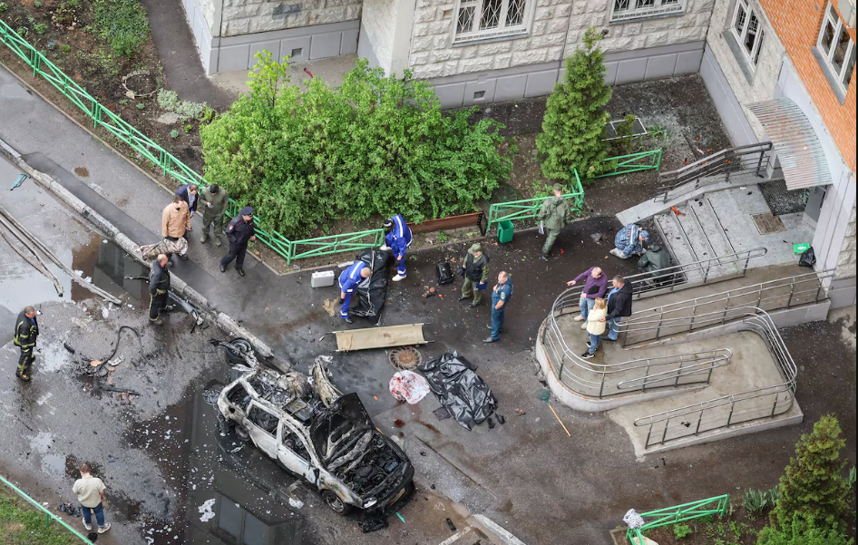 Explotó un coche bomba en medio de la reunión de Estados Unidos y Rusia por la paz: murió un alto general ruso