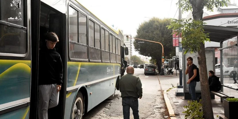 La CGT local admitió que el transporte “influye mucho” en el acatamiento al paro