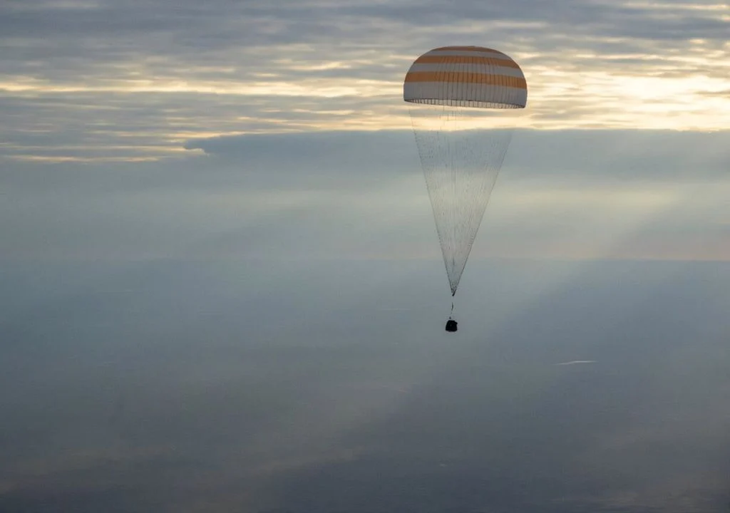 Don Pettit completó su último viaje espacial regresando a la Tierra a los 70 años