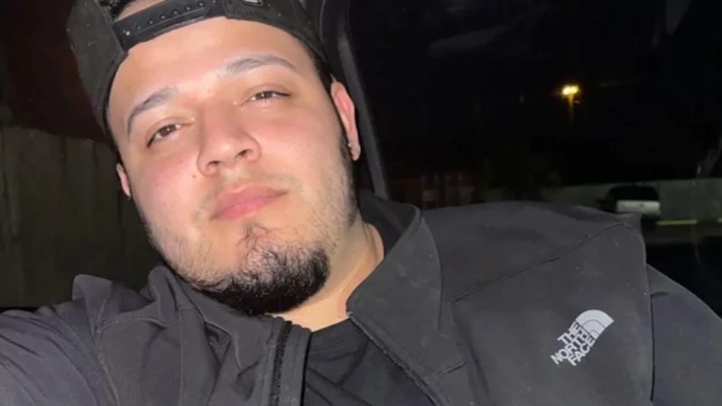 Envían por error a un migrante de Estados Unidos a la megacárcel de El Salvador