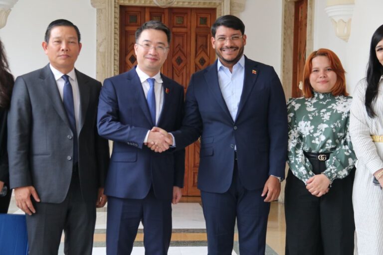 Venezuela y Vietnam ratifican alianzas políticas estratégicas
