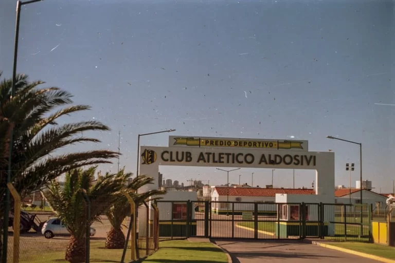 Aldosivi avanza para concretar el sueño de la cancha propia