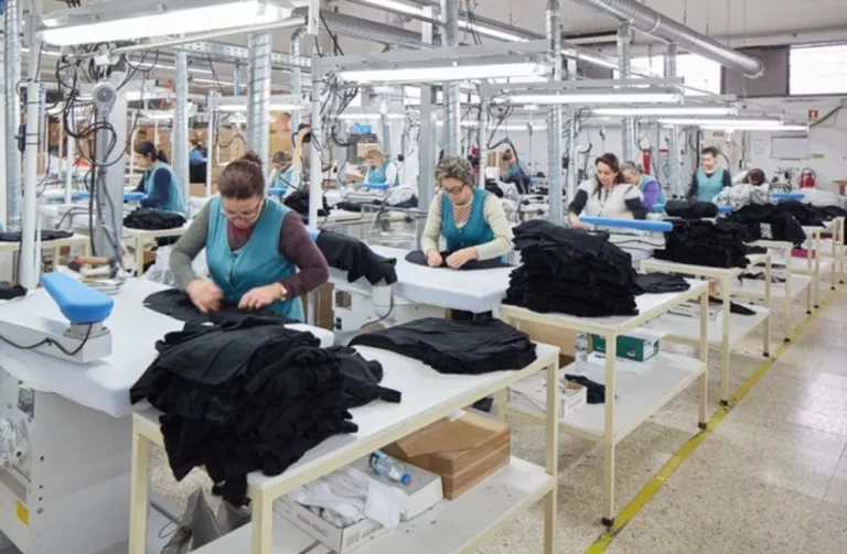 Empresarios textiles, al límite: «Nos estamos fundiendo de vuelta»