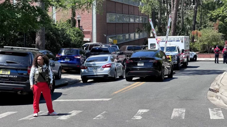 Estados Unidos: nuevo tiroteo en la Universidad de Florida, con saldo de seis heridos y un detenido