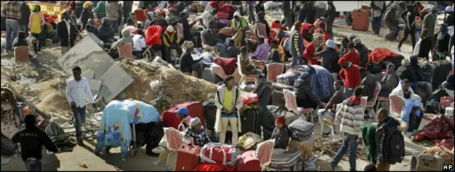 Trump avanza con su plan de transportar inmigrantes indocumentados a Libia