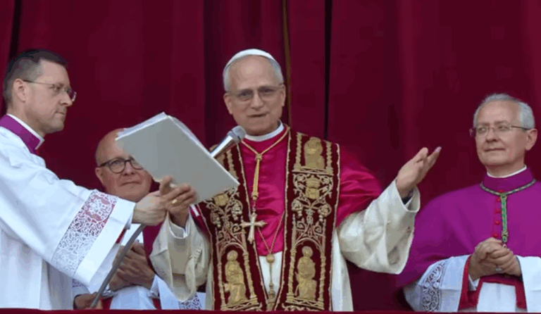 El nuevo Papa León XIV brindó un discurso conciliador al mundo en su asunción