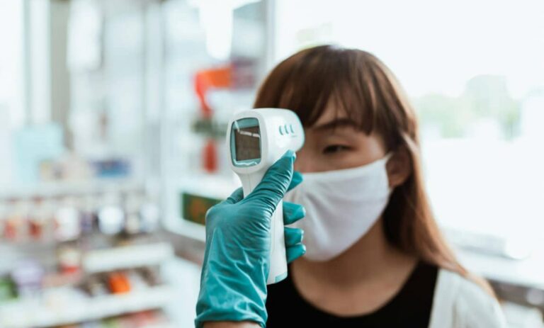 Alerta Covid: la OMS alerta por el aumento de casos relacionados con una nueva variante