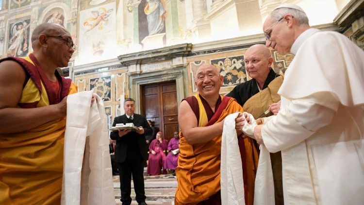 Líderes religiosos apoyan a León XIV en su apuesta por la paz