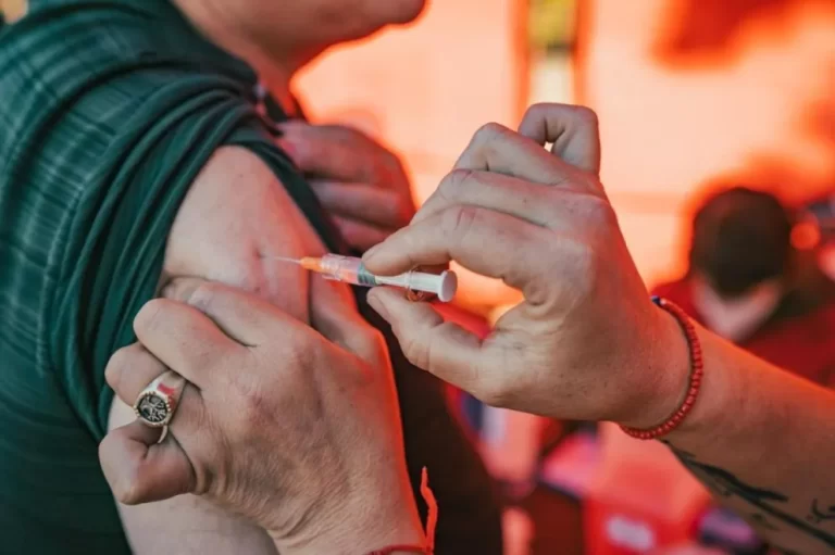 Jornada gratuita en Plaza España con controles, vacunación y asesoramiento