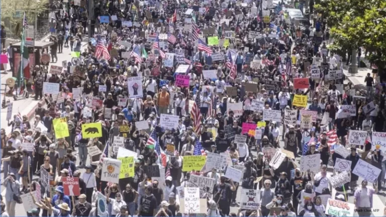 El rechazo del pueblo estadounidense a Trump sigue creciendo