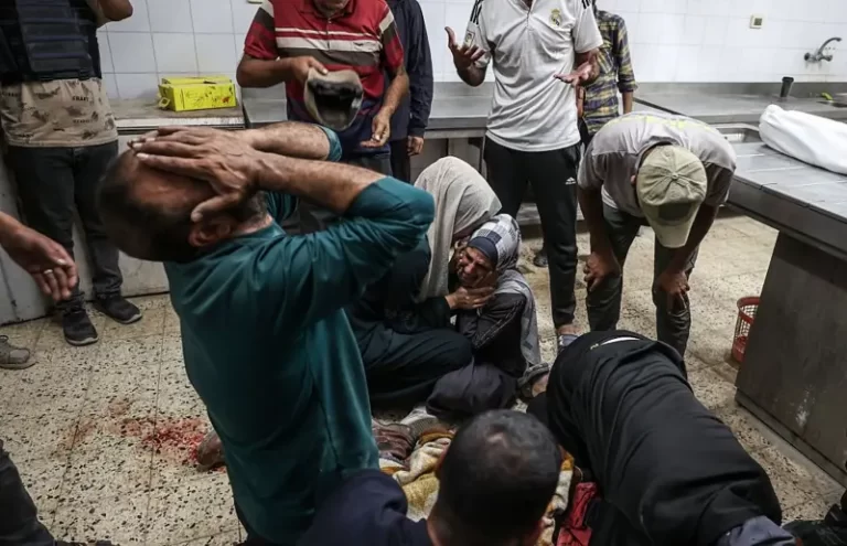 Gaza: decenas de palestinos en el tercer día de ataques israelíes cerca de los centros de distribución de ayuda