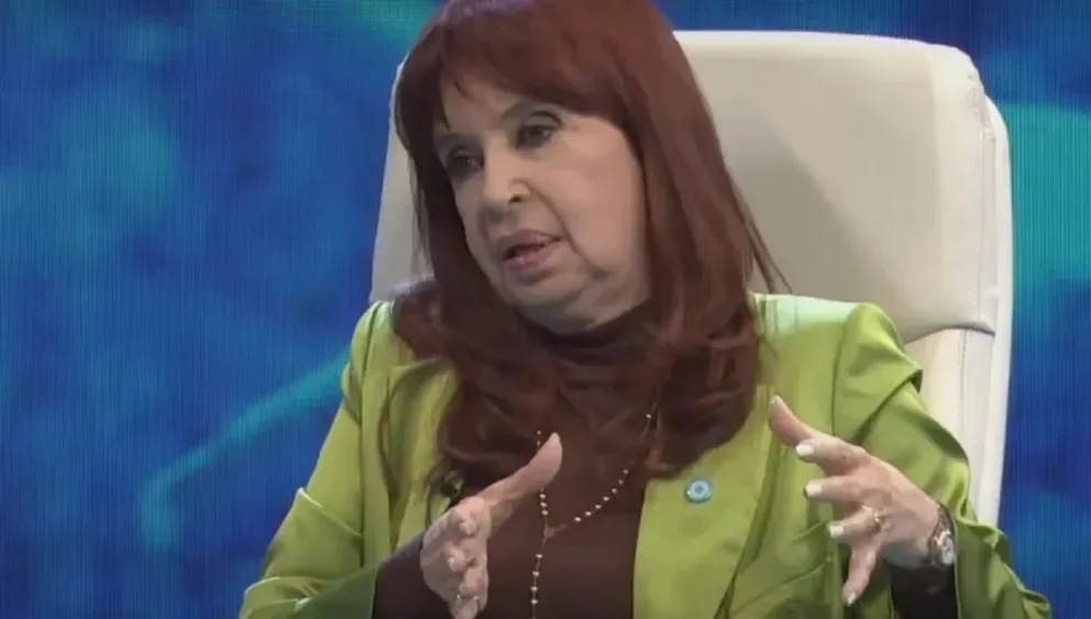 Cristina Kirchner anunció su candidatura en la elección provincial y propuso votar cada cuatro años