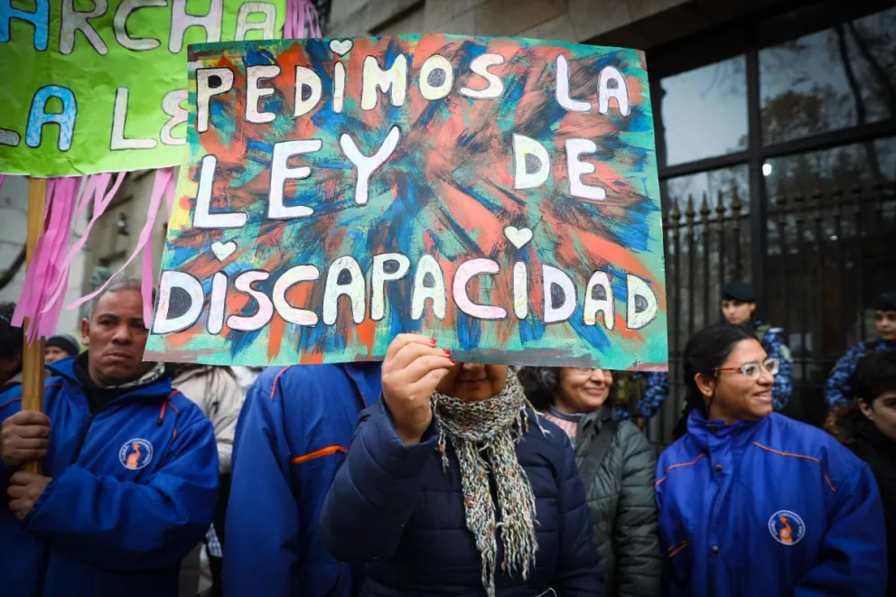 Nueva protesta por una ley de emergencia en discapacidad y mejora en el pago a los prestadores