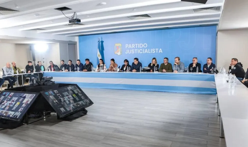 Intendentes y gremios preparan caravana federal en respaldo a Cristina Kirchner