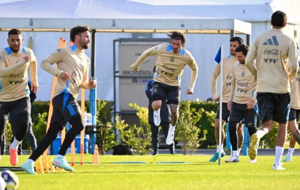 La Selección argentina visita a Chile con una incógnita