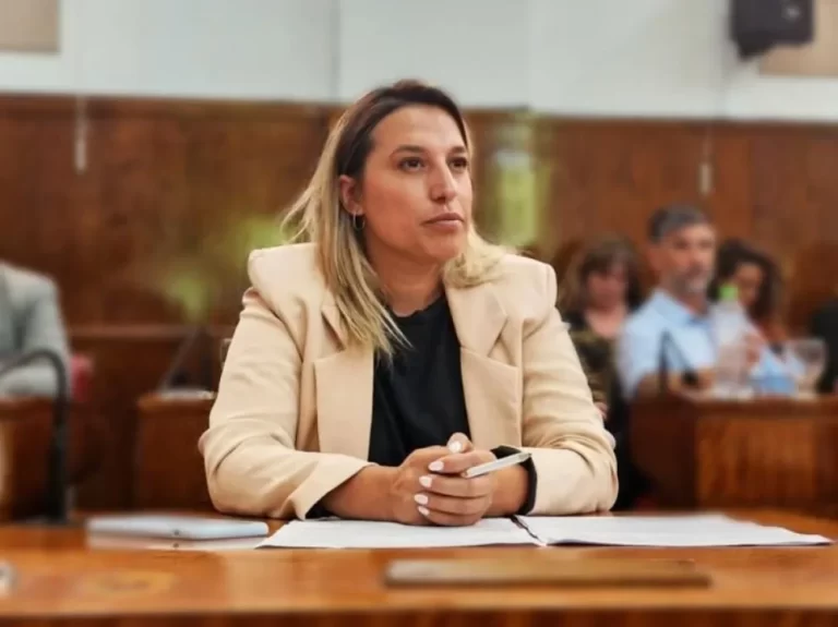 Para Mariana Cuesta, «se notaba hace mucho que Montenegro no quería ser intendente