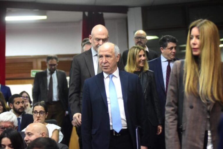 Lorenzetti: “Necesitamos un poco más de claridad para movernos en ésta complejidad”