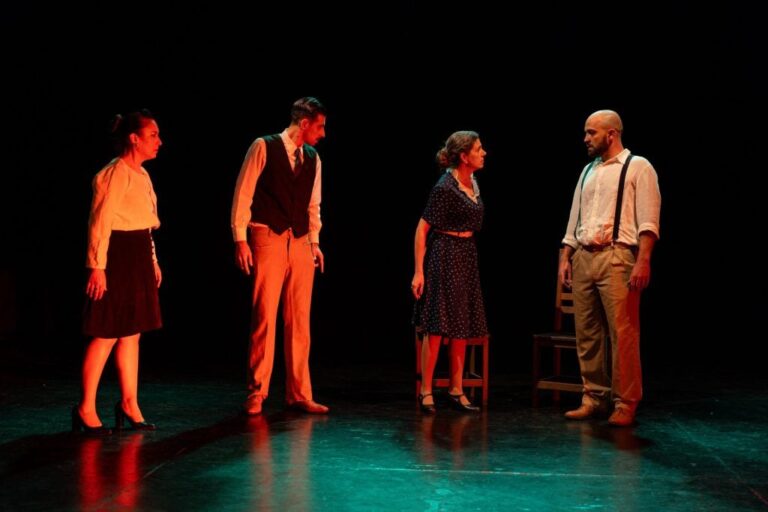 Misterio Compañía Teatral vuelve a escena con El entreacto