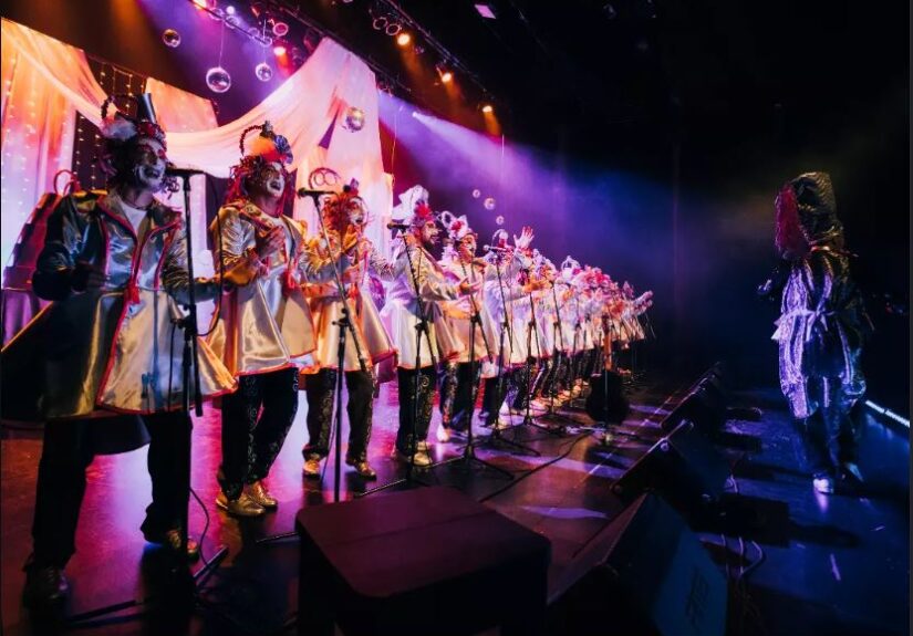 Payasos, acróbatas, presentadores, la obra que utiliza la metáfora del circo para reflexionar se presenta mañana